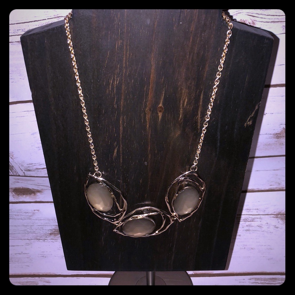 Beautiful Franchesca’s necklace